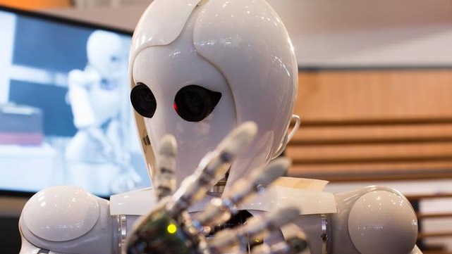 خبراء يقللون من مخاوف سيطرة الروبوتات على الوظائف