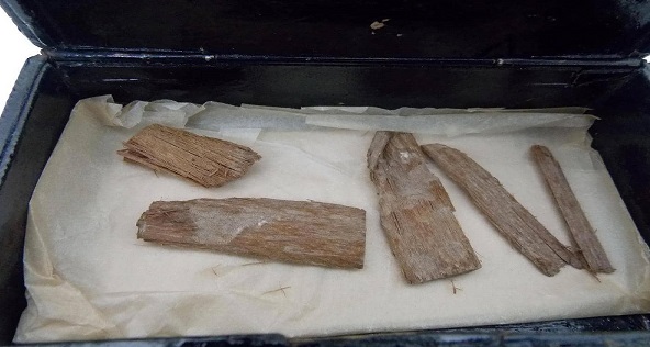 العثور على قطعة خشبية من هرم خوفو في صندوق سيجار في اسكتلندا