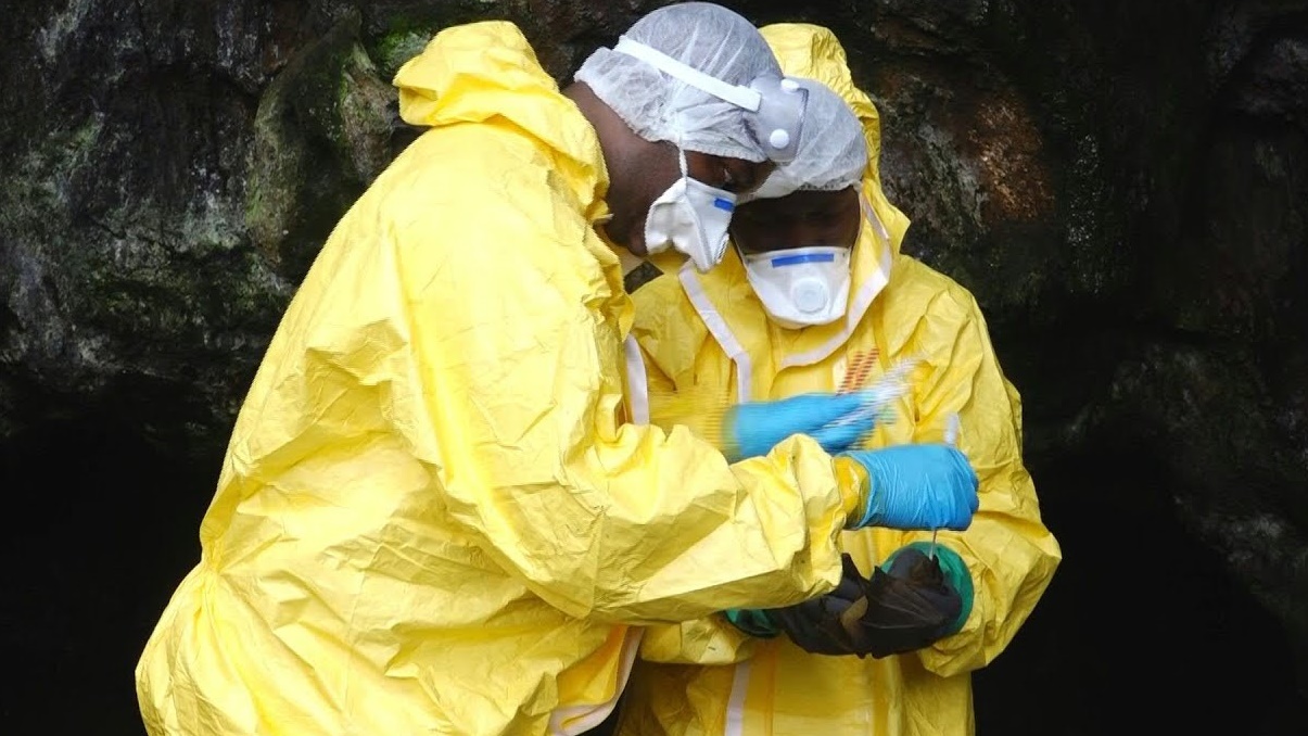 فريق من مركز فرانسفيل خلال رحلة البحث