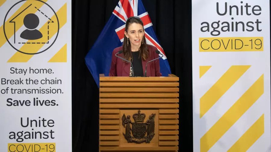 نالت رئيسة وزراء نيوزيلندا جاسيندا أرديرن ثناءً دوليًا على جهود بلادها لمكافحة الجائحة