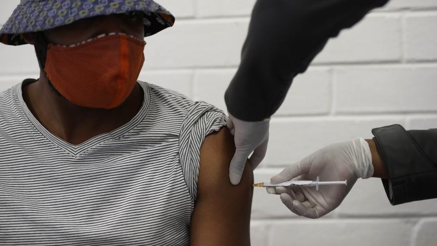 قلق ومخاوف من الفصل العنصري في تلقي اللقاح