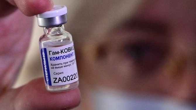 انتقد لودريان السعي لتعزيز النفوذ الذي تمارسه بكين وموسكو حول اللقاح