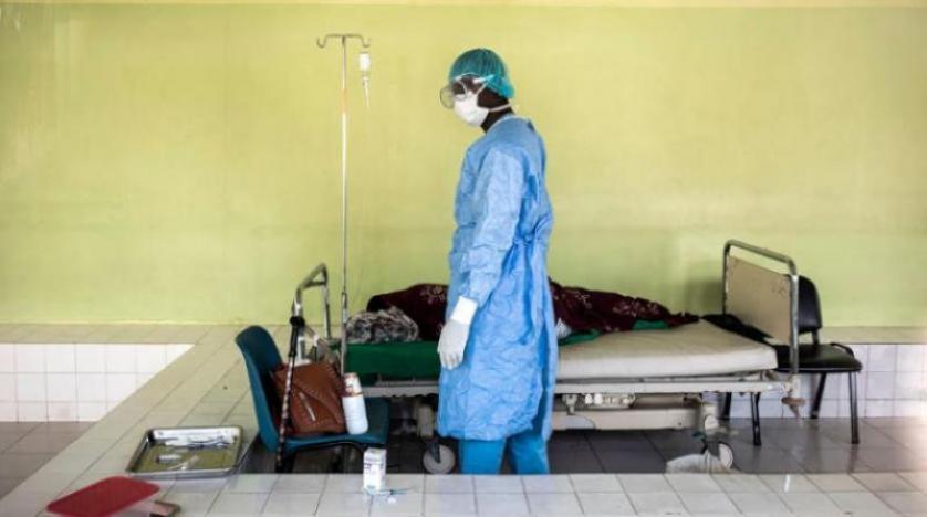 مريض بـ«كورونا» يعالج في مستشفى بالسنغال