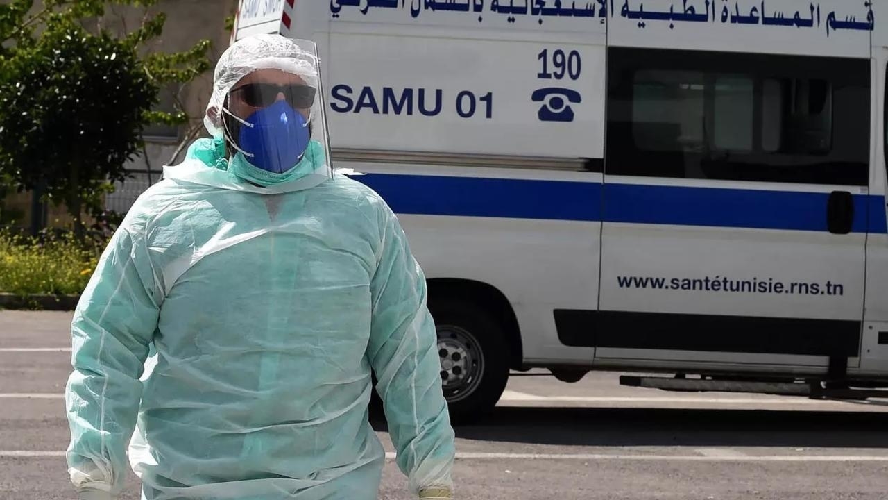 مكافحة فيروس كورونا المستجد في تونس