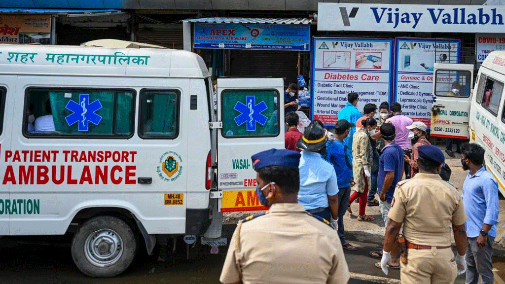 تجتاح الهند موجة ثانية من وباء كورونا وسط عجز رسمي عن المواجهة