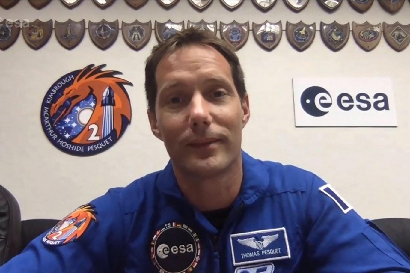 يعمل توما بيسكيه (43 عاما) ضمن وكالة الفضاء الأوروبية