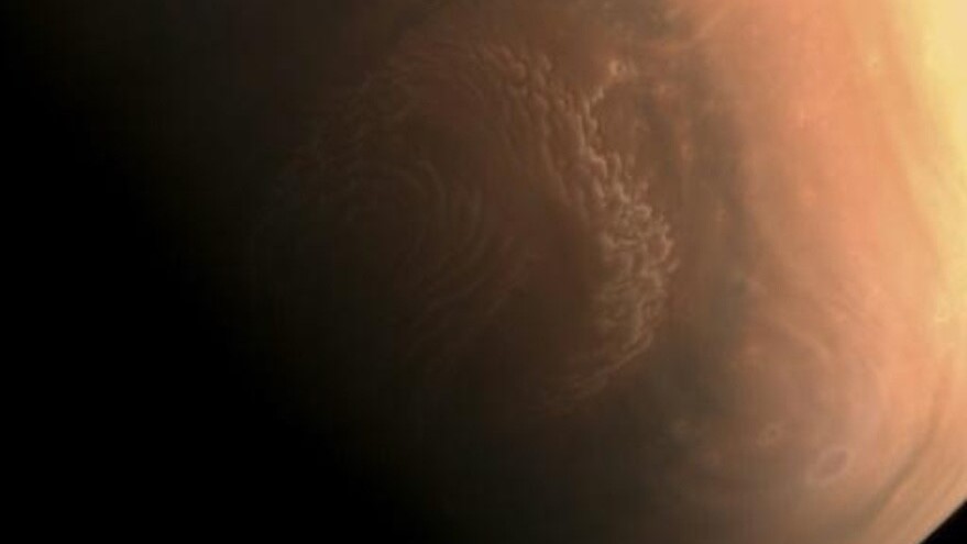 صورة ملتقطة من مقطغ فيديو بثته وكالة الفضاء الصينية ي 3 آذار/مارس 2021 لكوكب المريخ كما بدا من المسبارالفضائي 
