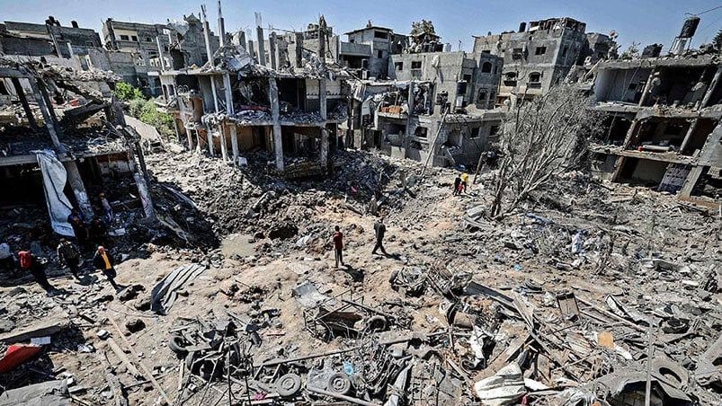 صورة تظهر حجم الدمار الذي خلفه القصف الاسرائيلي على حي في بيت ياحون
