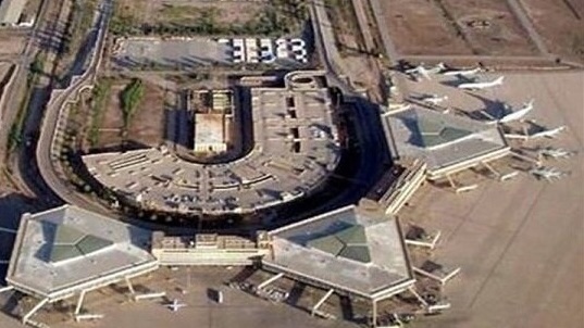 مطار بغداد الدولي وملحق به مقر لمستشارين عسكريين اميركيين