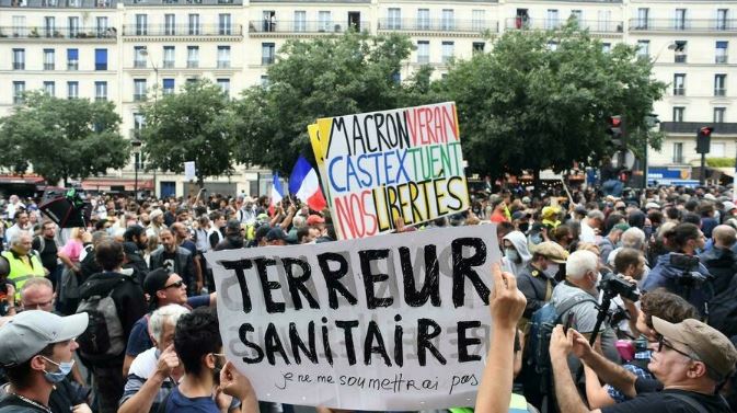 تظاهرة ضد الشهادة الصحية في باريس للسبت الثالث على التوالي في 31 يوليو 2021 
