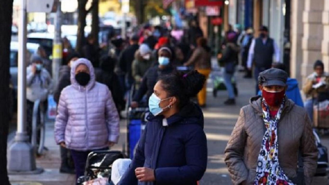 خبراء أميركيون يحذرون من متحور أقسى وأشد فتكًا من 