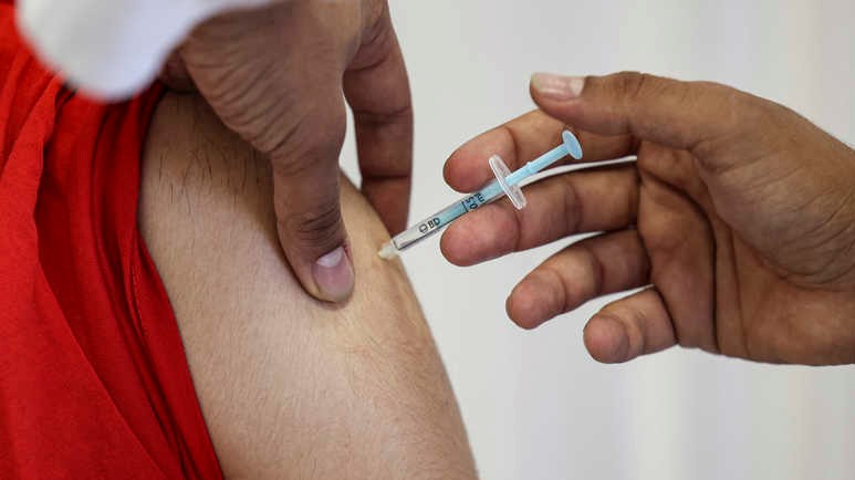 إسرائيل مصرة على أعمية الجرعة الثالثة من اللقاح ضد كورونا
