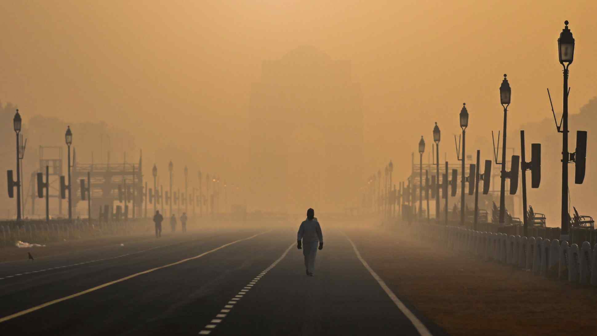 تلوث الهواء يجعل أعراض كوفيد-19 أشد حدة ويزيد حالات الوفاة
