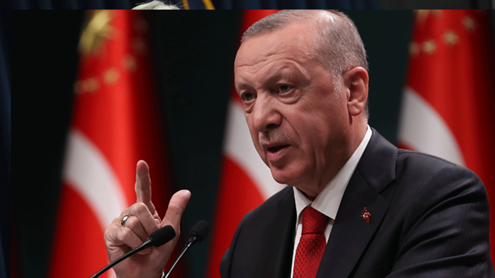 الرئيس التركي رجب طيب أردوغان يلقي كلمة بعد اجتماع مجلس الوزراء في المجمع الرئاسي في أنقرة، 3 تشرين الثاني/ نوفمبر 2020