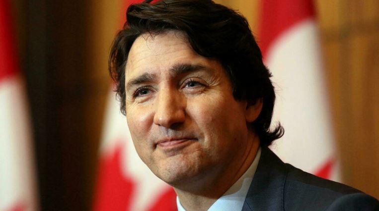 حث رئيس الوزراء الكندي جاستن ترودو ، الذي ثبتت إصابته بـ Covid-19 في يناير، الكنديين على التطعيم والتعزيز