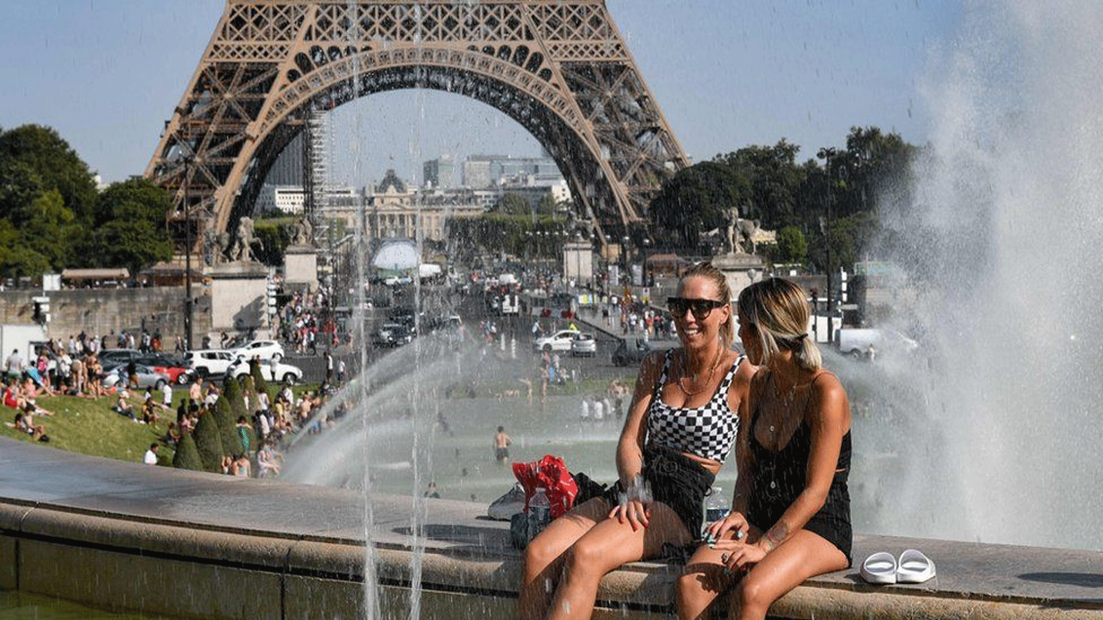 إرتفاع درجات الحرارة إلى مستويات قياسية في جميع أنحاء فرنسا، بما في ذلك العاصمة باريس