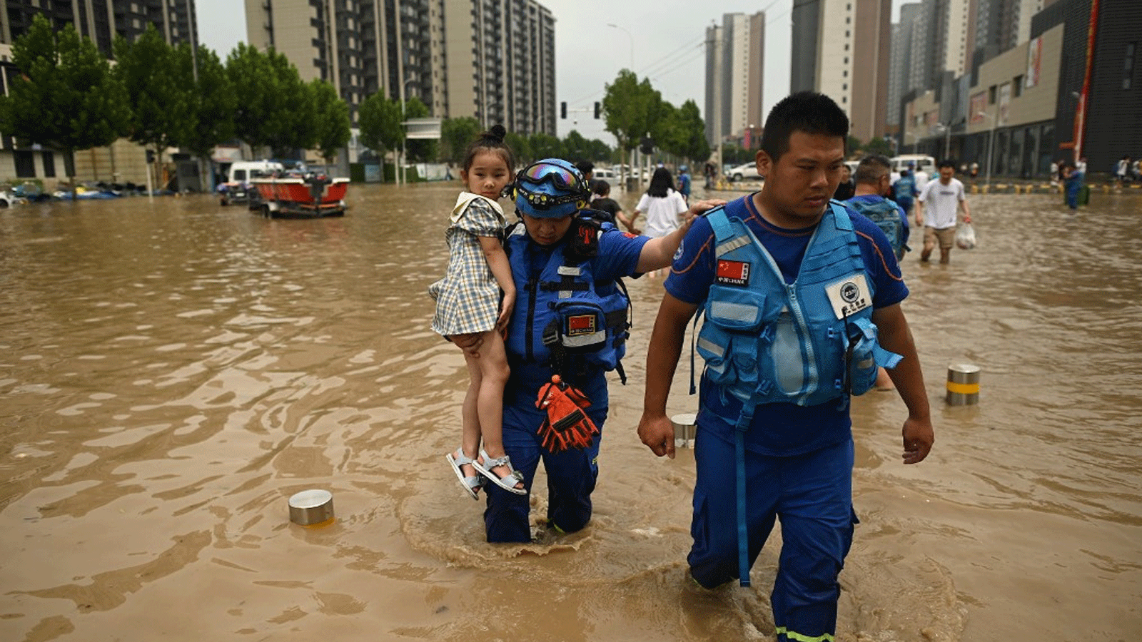 أربعة قتلى في الصين مع استمرار الفيضانات