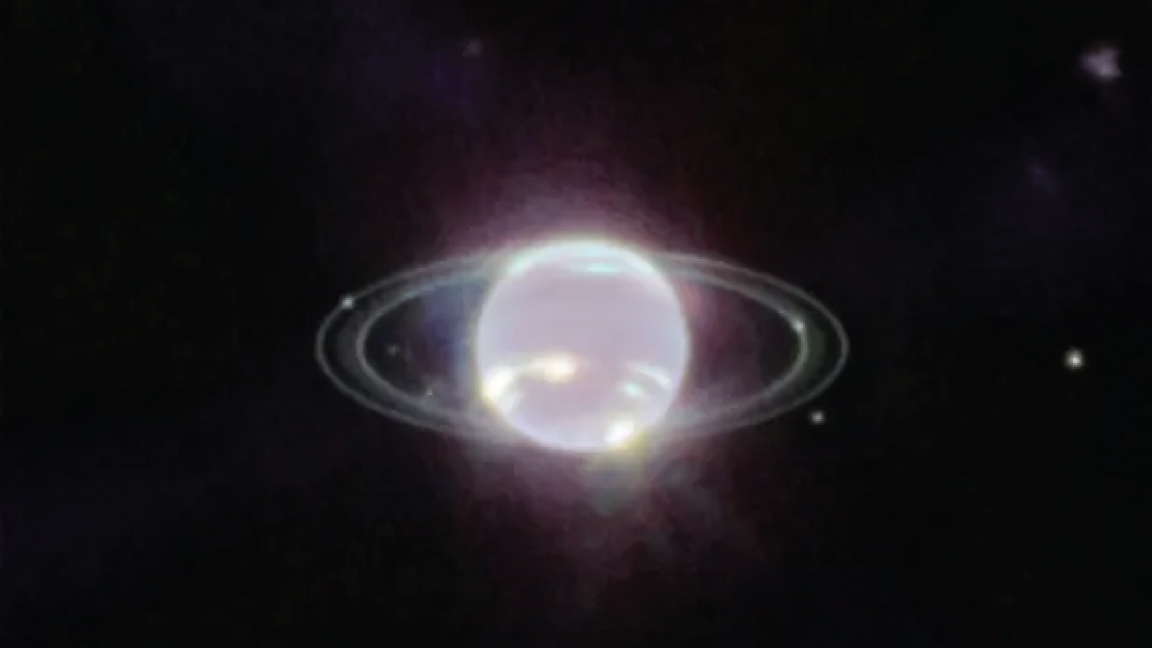 صورة كوكب نبتون وحلقاته بعدسة تلسكوب جيمس ويب الفضائي