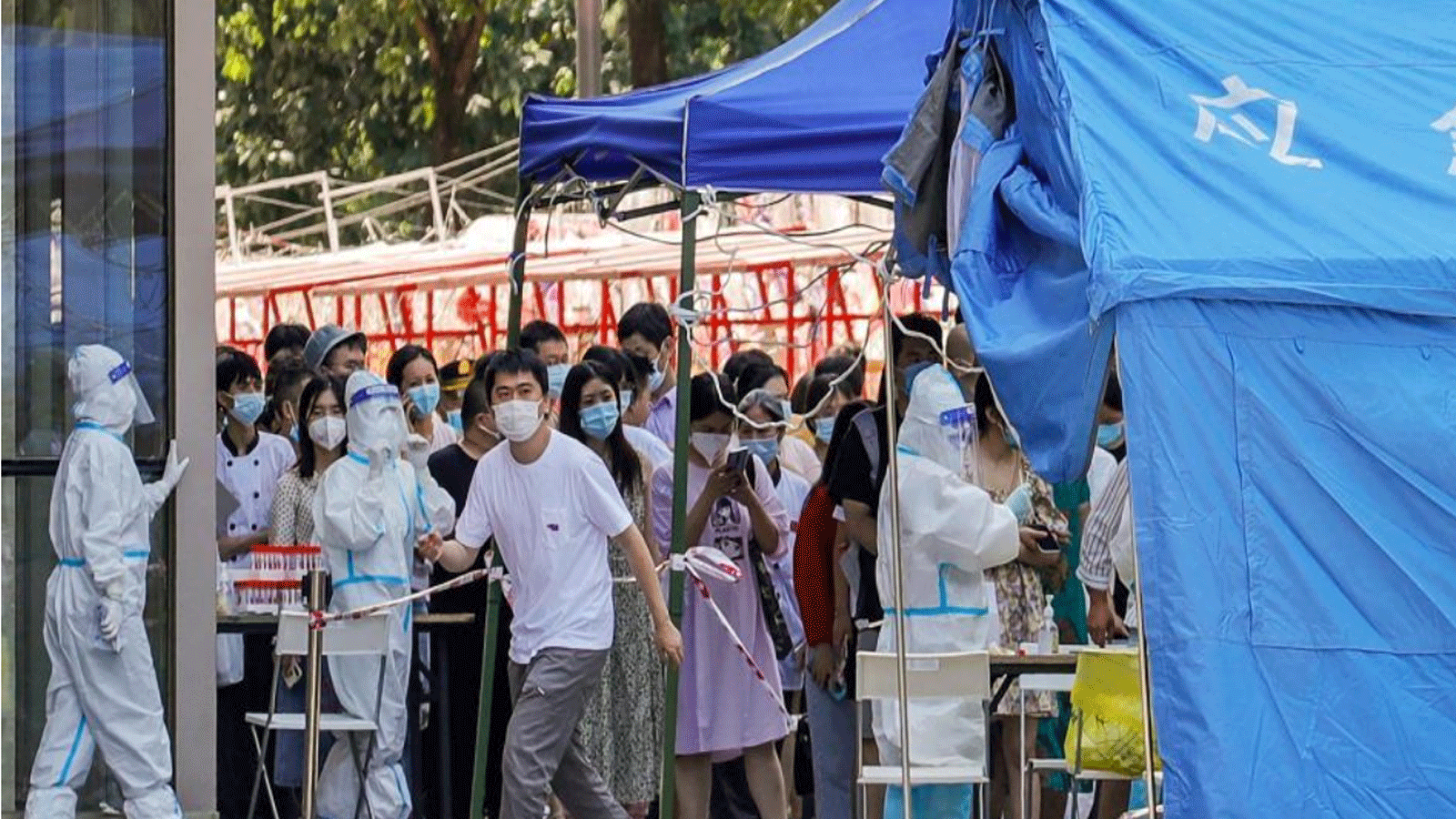 رفع الإغلاق الصحي في مدينة تشنغدو الكبيرة بجنوب غرب الصين