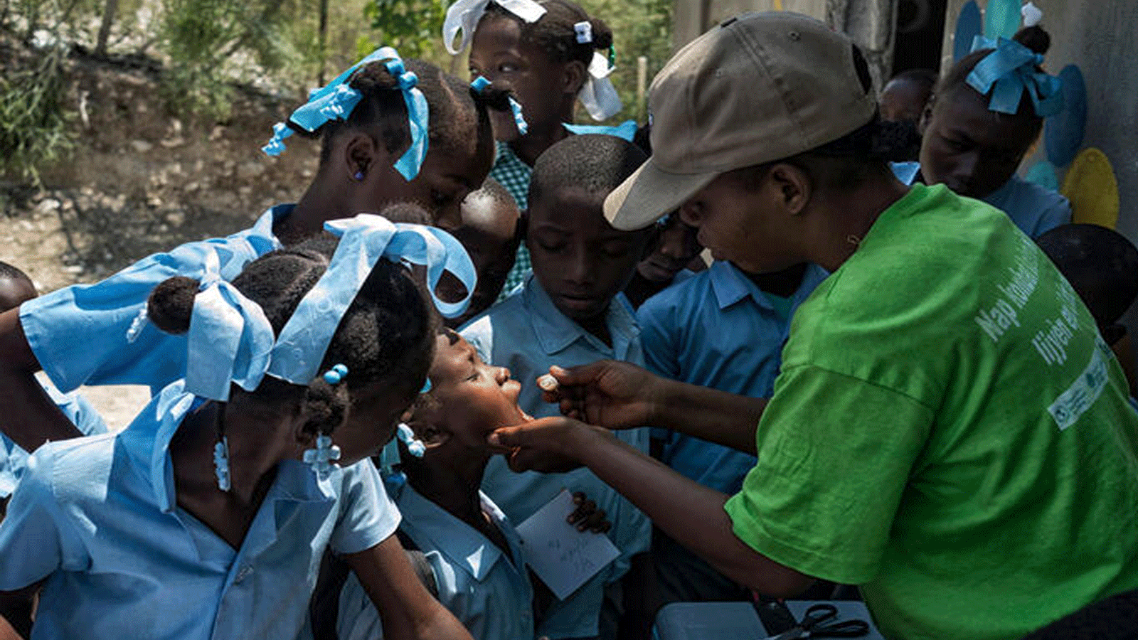 لقطة أرشيفية من حملة تطعيم ضد الكوليرا أطلقتها حكومة هايتي بالتعاون مع الأمم المتحدة.(UN)