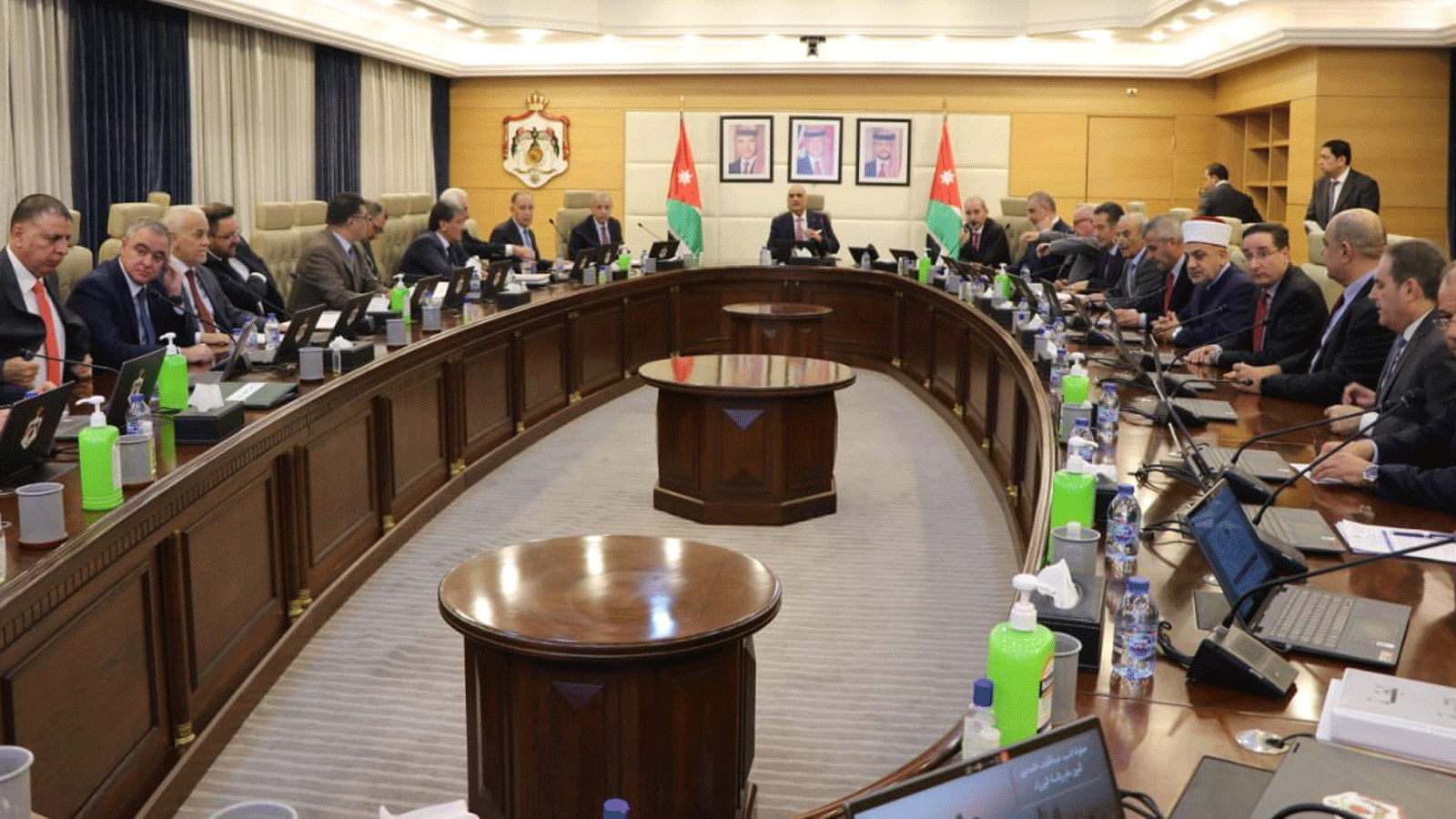 صورة أرشيفية لاجتماع مجلس الوزراء الأردني