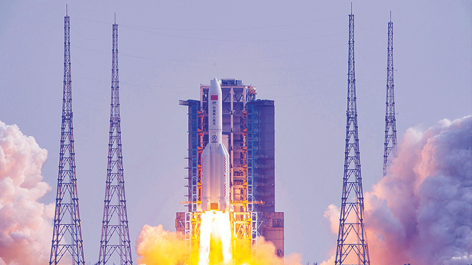صاروخ لونج مارش 5 بي، يحمل الوحدة العلمية الصينية منغتيان، الوحدة النهائية لمحطة تيانغونغ الفضائية، ينطلق من مركز وينتشانغ لإطلاق الفضاء في مقاطعة هاينان جنوب الصين.31 تشرين الأول\أكتوبر 2022.