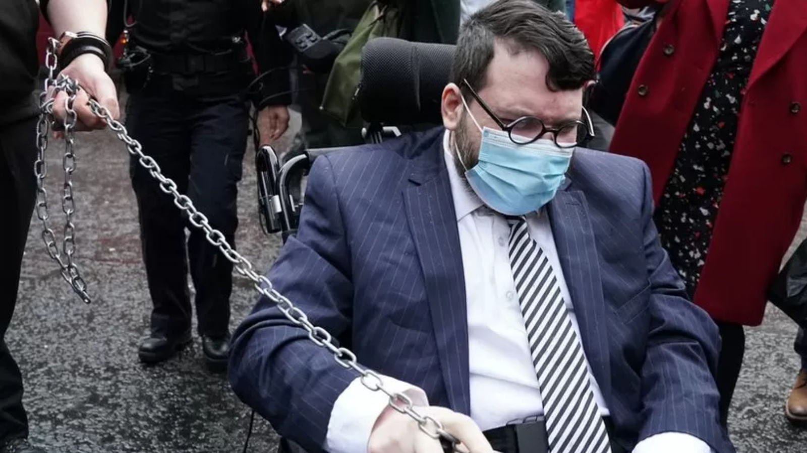 الأميركي روسي في الطريق الى محكمة ادنبرة 