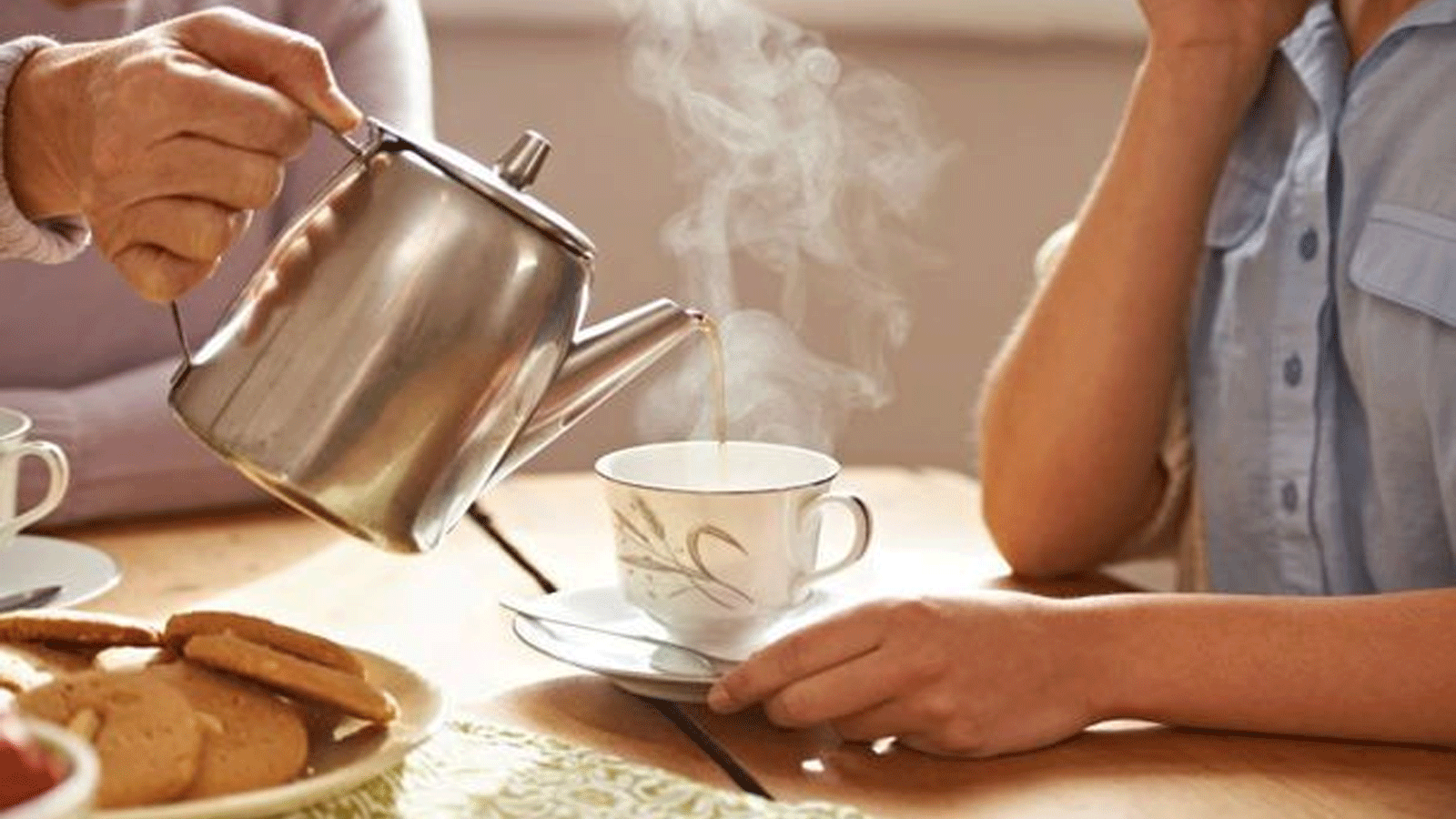 هيئة سلامة الأغذية في أيرلندا تنصح بعدم شرب الشاي مع بعض الأطعمة