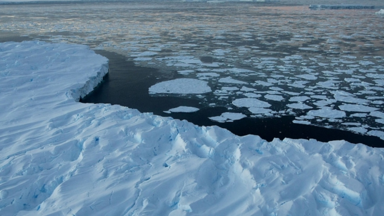 انهيار الغطاء الجليدي في القطب الجنوبي ليس 