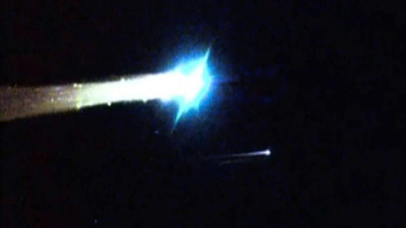 المسبار الياباني هايابوسا في صورة شاشة وفرتها وكالة الفضاء الأميركية (ناسا) في 14 يونيو 2010