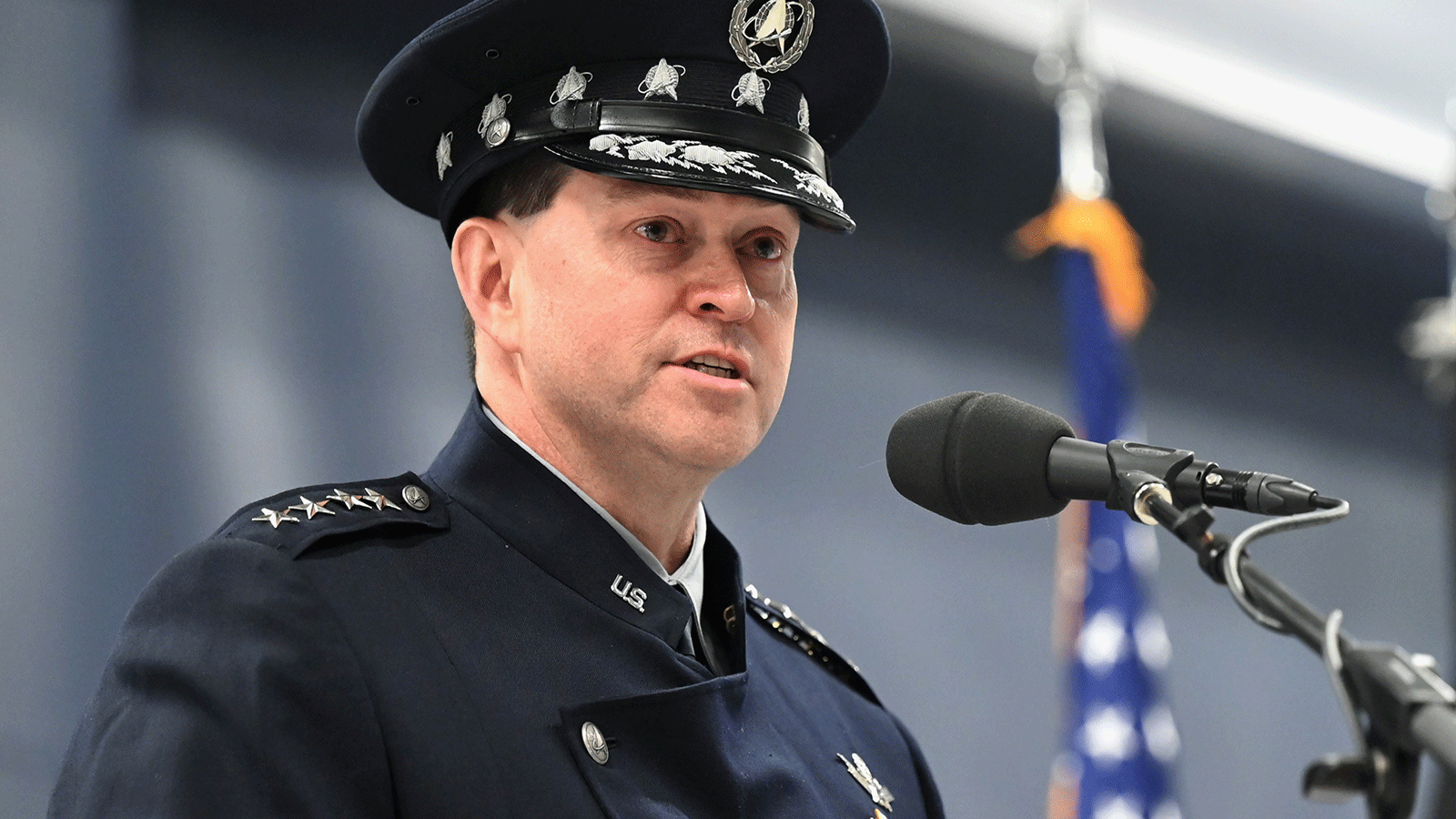  الجنرال برادلي تشانس سالتزمان قائد عمليات الفضاء في سلاح الجو الأميركي