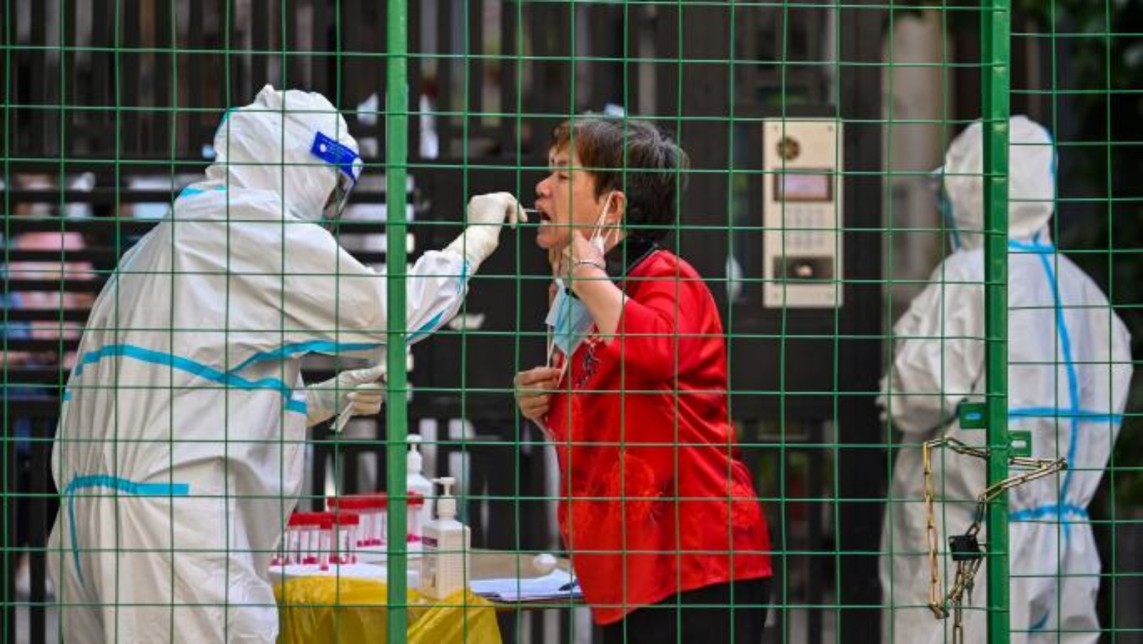 ثمّة محاولات للتوصل إلى اتفاق يسمح بتجنب الكارثة الصحية المقبلة 