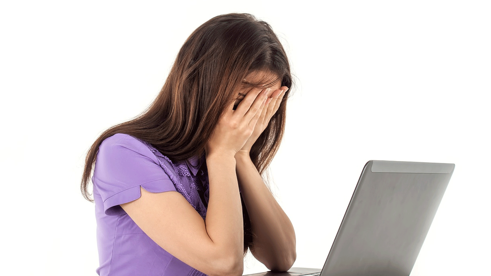 التعب والإرهاق وفقدان التركيز من عوارض نقص فيتامين B12 في الجسم