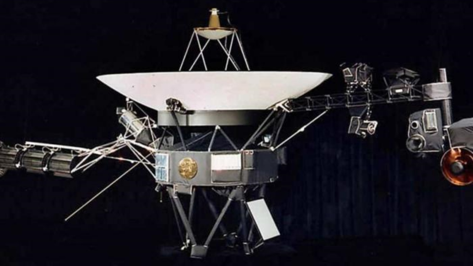 وكالة الفضاء الأميركية (ناسا) أعادت الاتصالات بالكامل مع مسبارها الشهير 