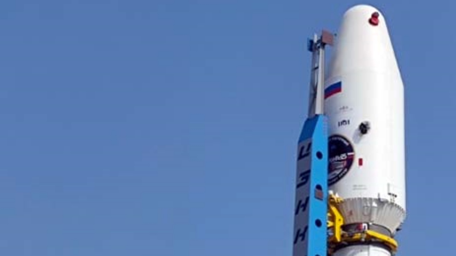 صورة وزعتها وكالة الفضاء الروسية، 8 أغسطس، للصاروخ سويوز حاملا المسبار لونا-25