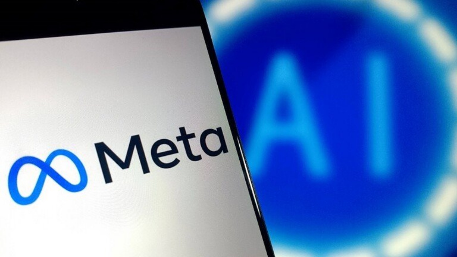 شركة Meta بدأت باختبار روبوت الذكاء الاصطناعي الذي طورته مع تطبيق 