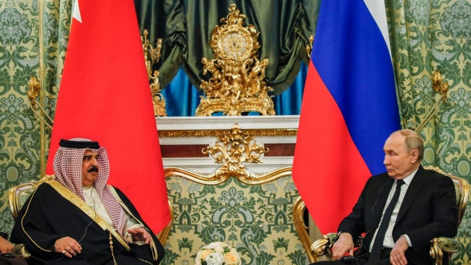 ملك البحرين حمد بن عيسى آل خليفة والرئيس الروسي فلاديمير بوتين، 23 أيار (مايو) 2024