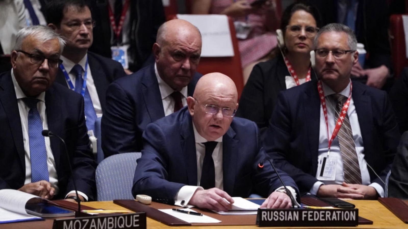 سفير روسيا لدى الأمم المتحدة فاسيلي نيبينزيا يتحدث خلال جلسة مجلس الأمن الدولي