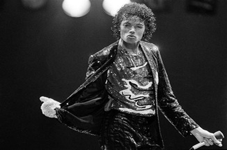 مايكل جاكسون وصورة تعود للعام 1984 