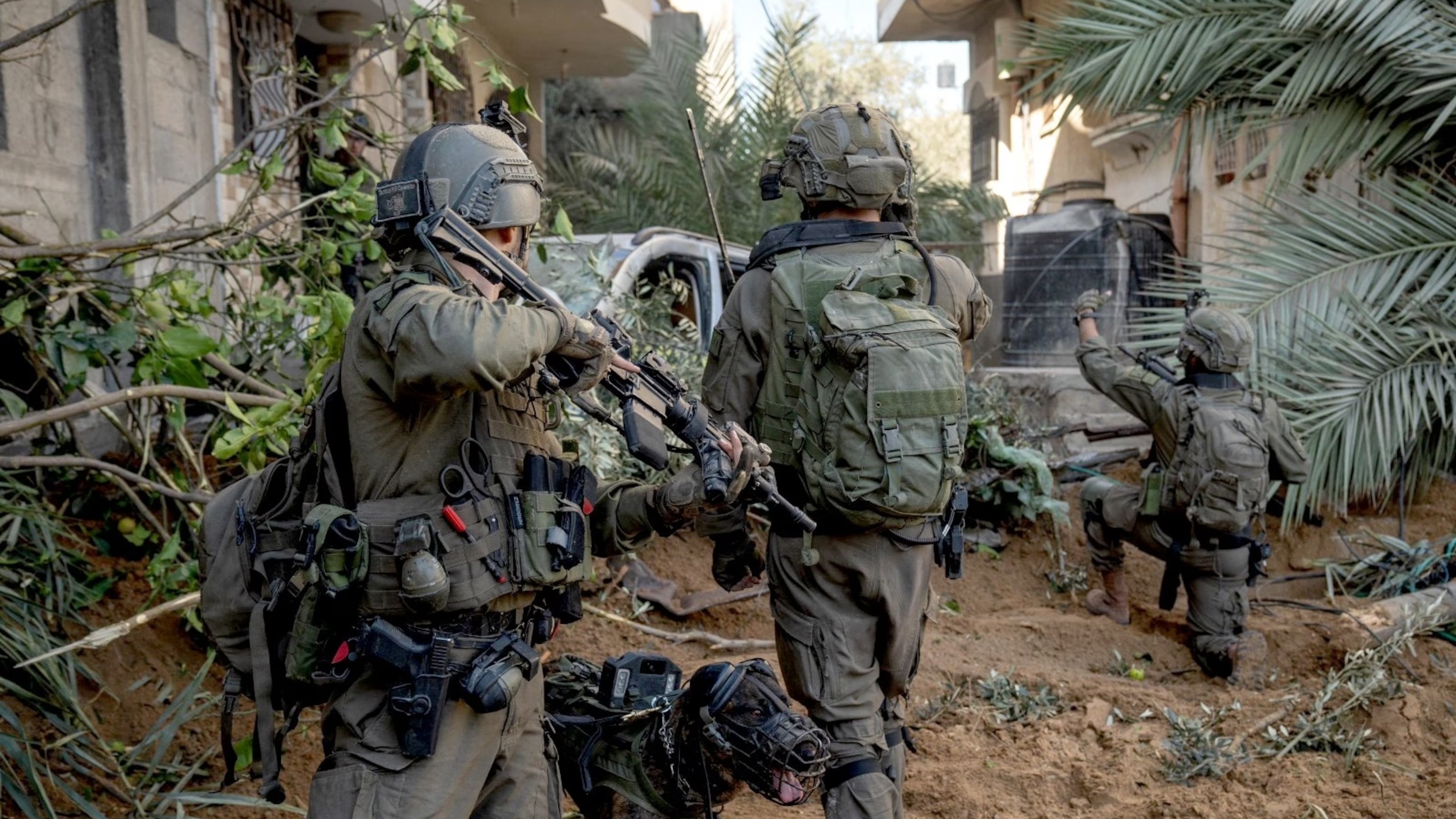 جنود إسرائيليون في قطاع غزة في 29 كانون الأول (ديسمبر) 2023