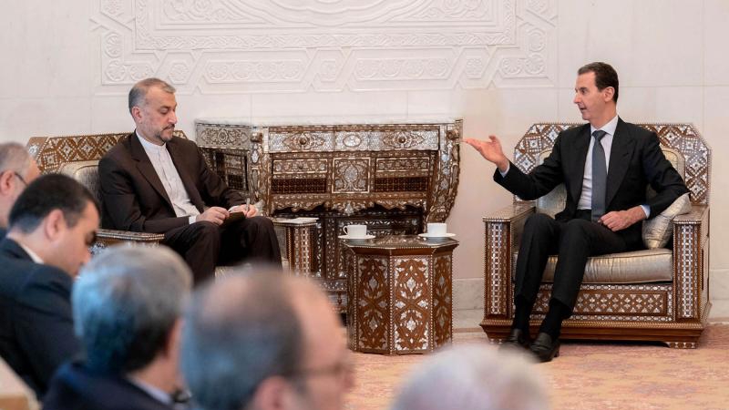 الرئيس السوري بشار الأسد يستقبل وزير الخارجية الإيراني حسين أمير عبد اللهيان في دمشق في آب (أغسطس) 2023