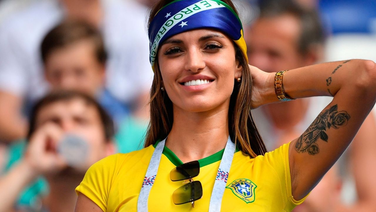 إحدى مشجعات فريق البرازيل في المونديال