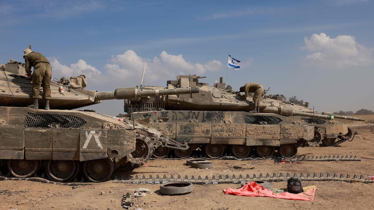 ينفذ الجيش الإسرائيلي في غزة اجتياحات موضعية بغطاءٍ جوي وفق معلوماتٍ استخبارية عن مكان وجود الأسرى