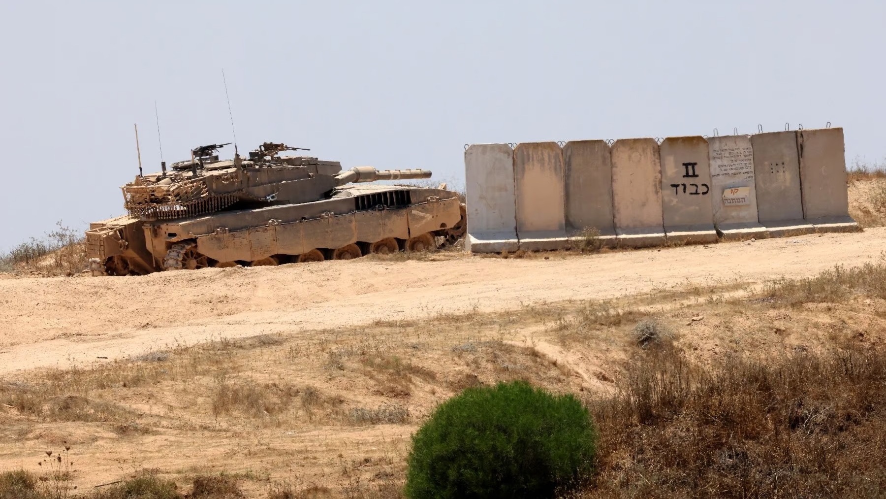 شروط قيادات حماس للهدنة أو وقف إطلاق النار غير واقعية فيما دبابات إسرائيل تصول وتجول في قطاع غزة