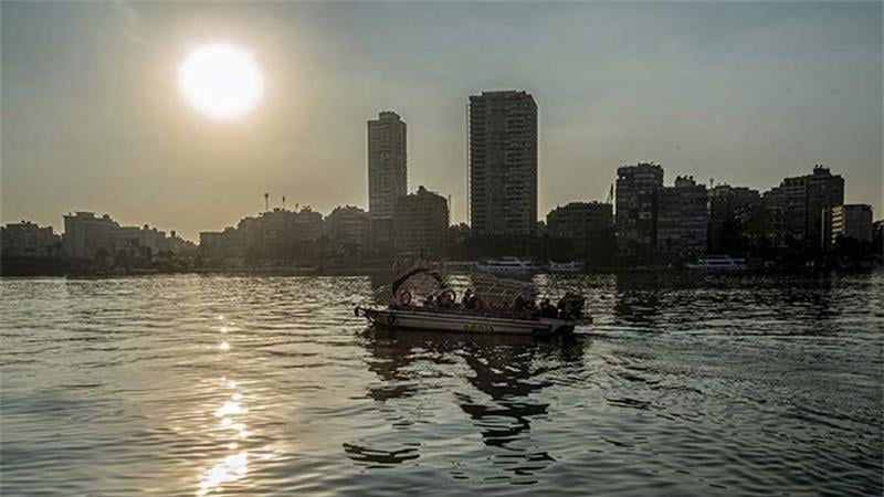 الحر صيفاً في القاهرة طارد للسياح والزوار وأهل المدينة