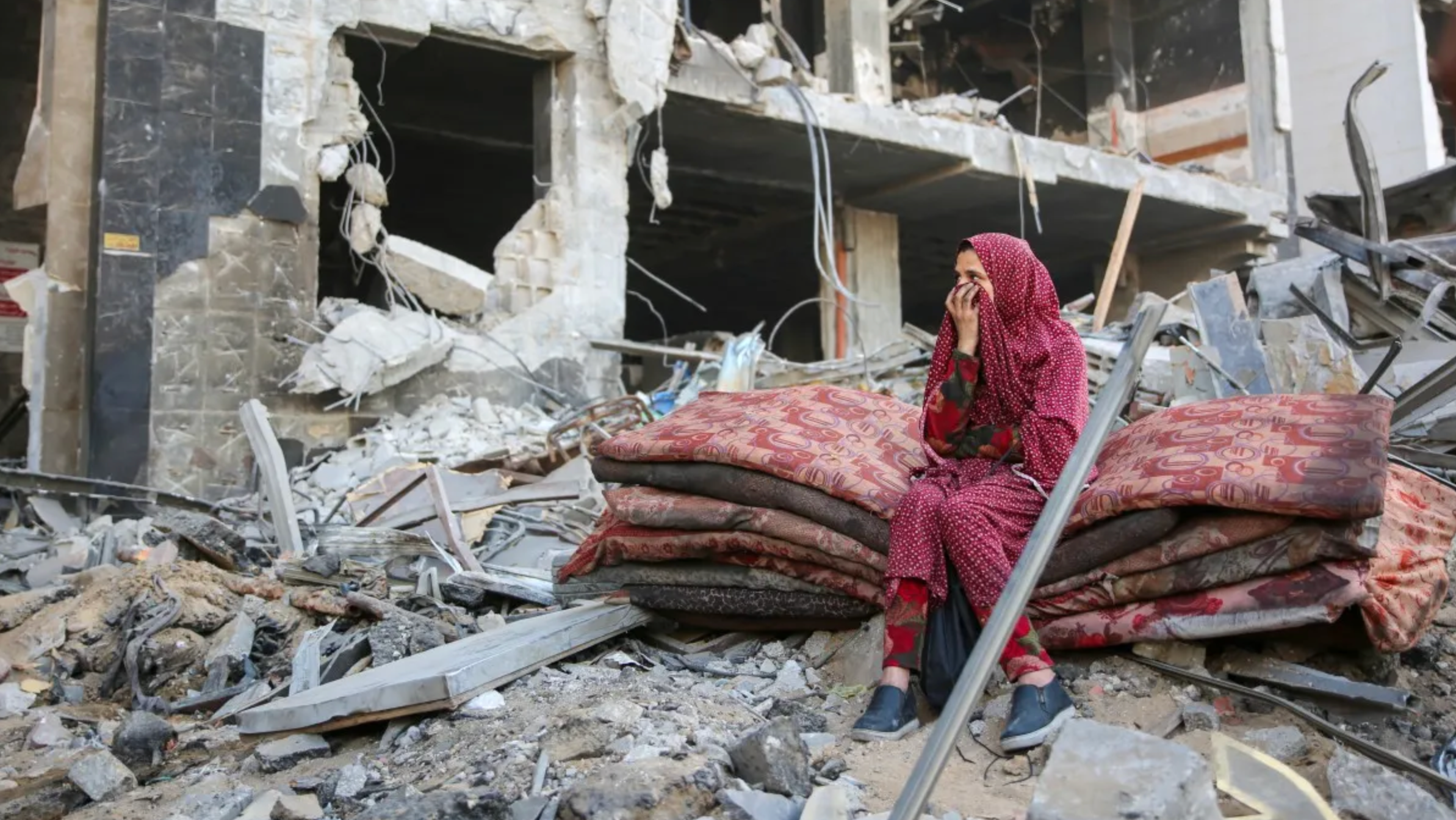 تتفاقم معاناة أهالي غزة في ظل شح الأدوية والنقص الحاد في الرعاية الصحية