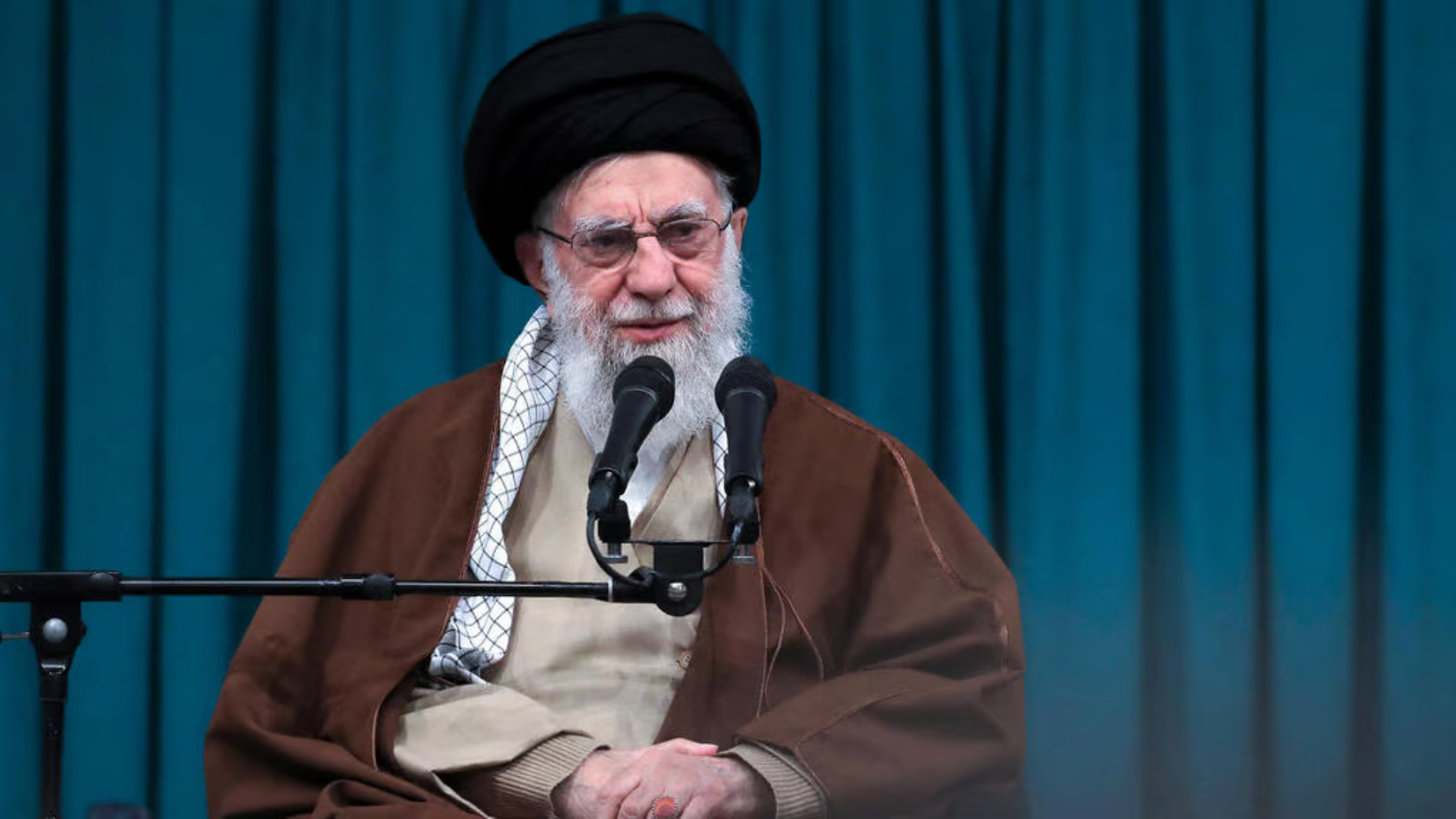 المرشد الأعلى علي خامنئي