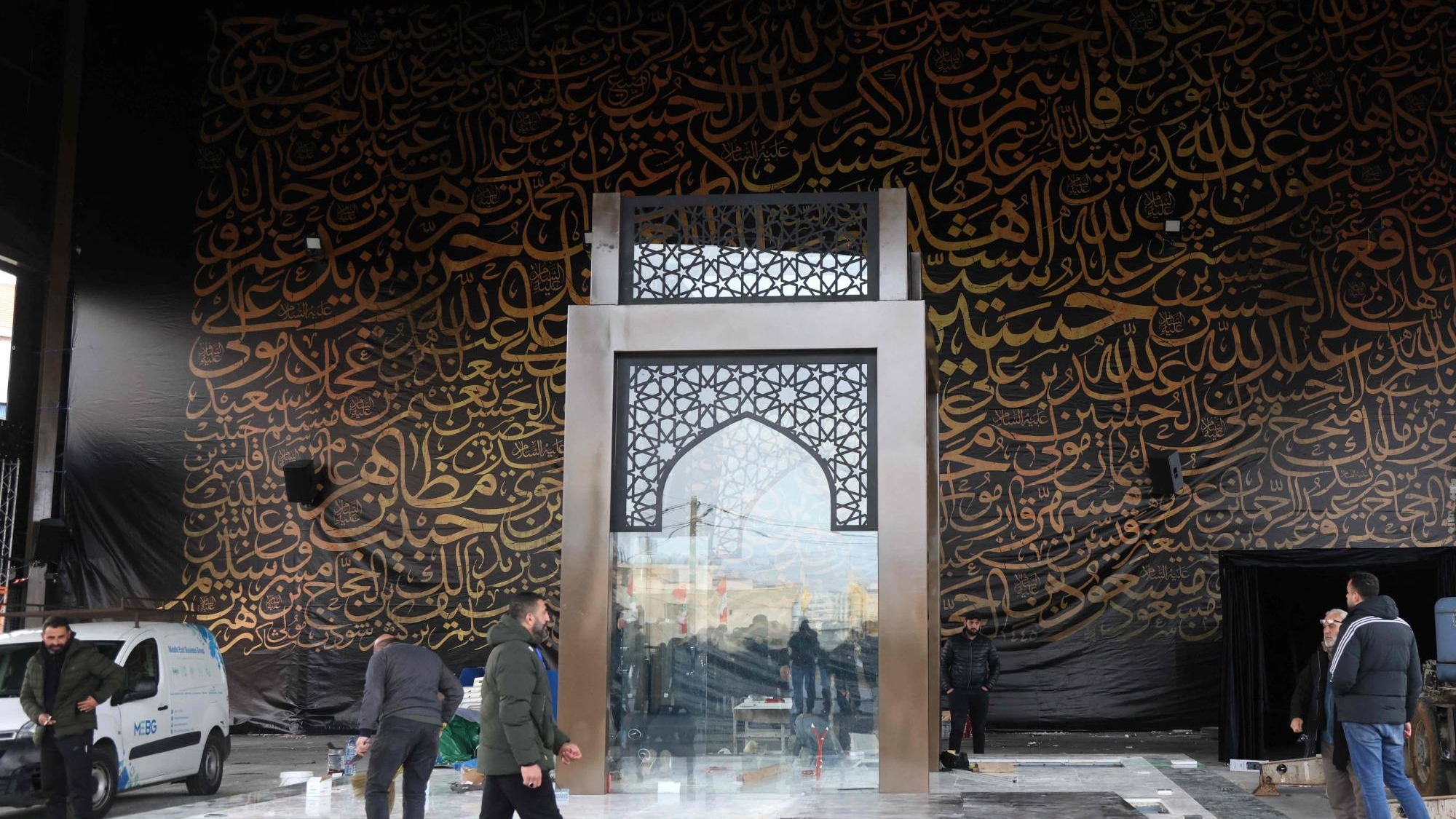 ضريح حسن نصر الله الأمين العام الأسبق لحزب الله الذي يوارى في الثرى اليوم