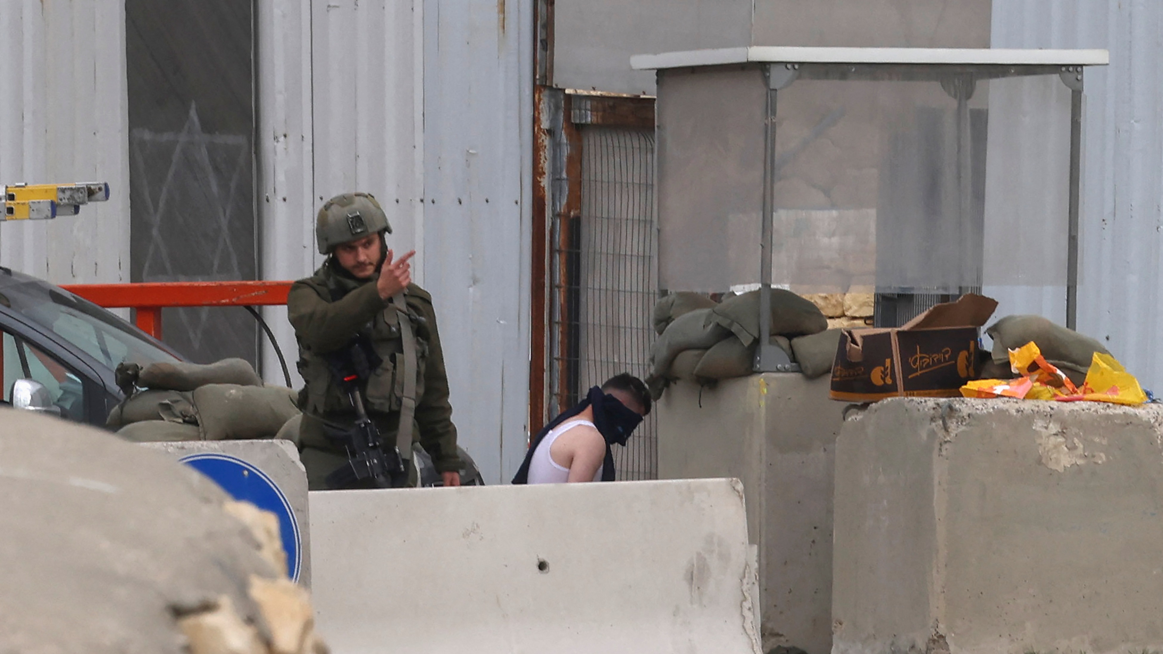 تسعى إسرائيل إلى توسيع قبضتها الأمنية وإعادة رسم المشهد الميداني في الضفة الغربية