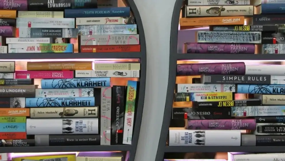 كتب في معرض فرانكفورت للكتاب